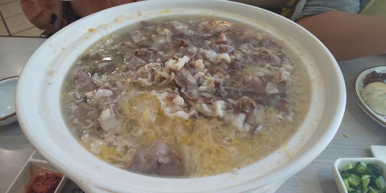 DSC 0180 2021 08 02T11 22 54.078 1 酸菜白肉鍋